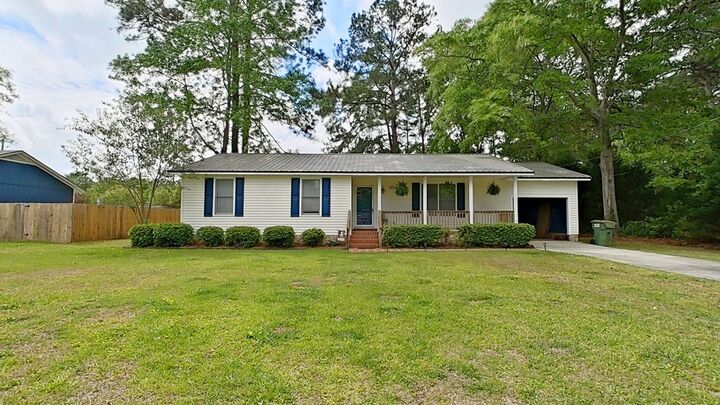 Property Photo:  1014 Robin Drive  GA 31792 