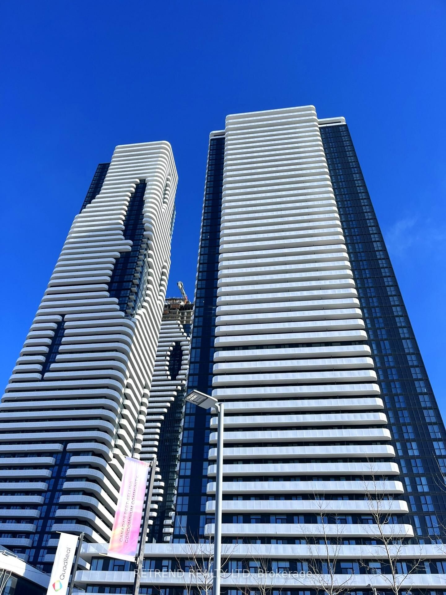 Property Photo: 195 Commerce Street 1709 ON L4K 0P9