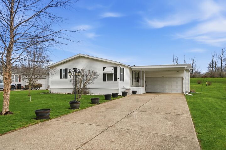 Property Photo: 23 Rock Run OH 45502