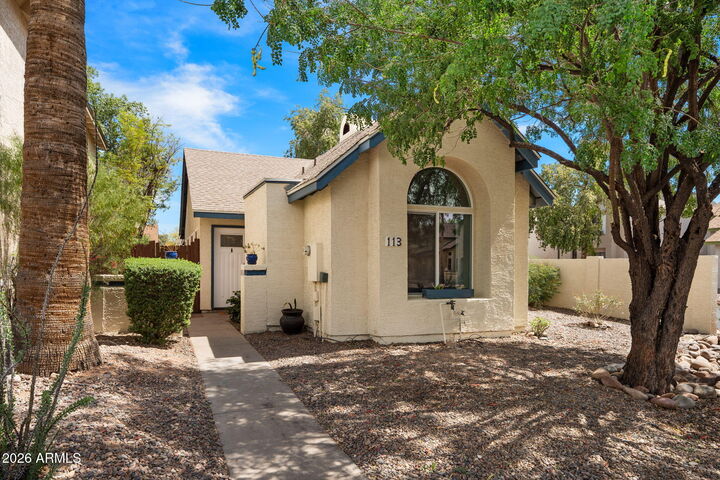 Property Photo:  1535 N Horne Avenue 113  AZ 85203 