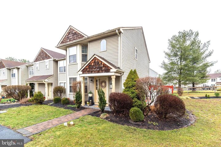 Property Photo:  393 Kent Lane  PA 18944 