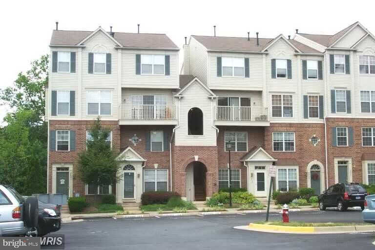 Property Photo:  6035 Terrapin Place 301  VA 22310 