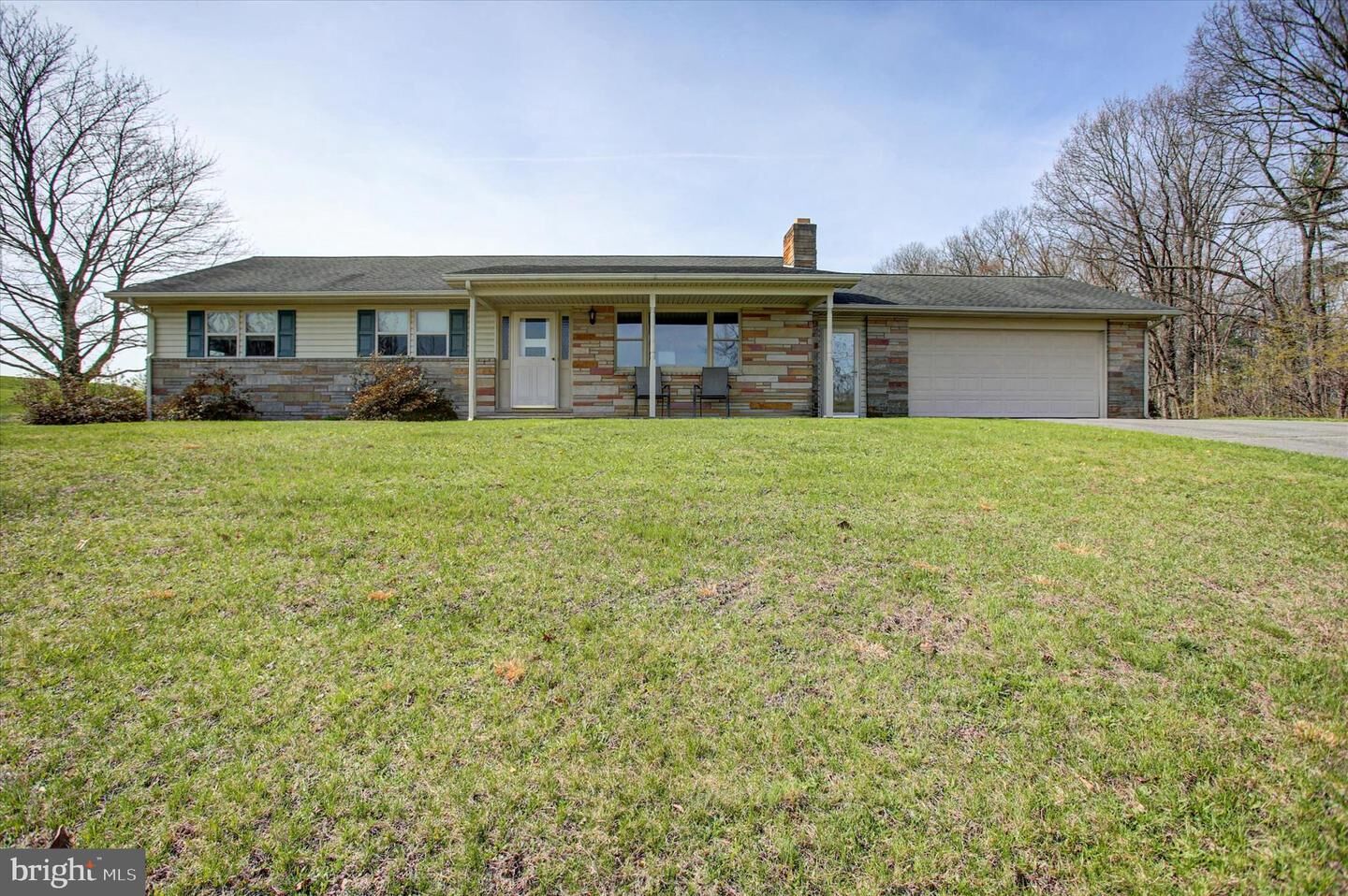Property Photo: 1000 Saw Mill Road PA 17267