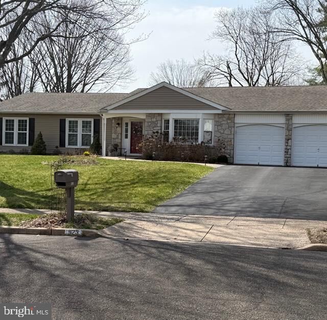 Property Photo: 923 Pickering Drive PA 19067