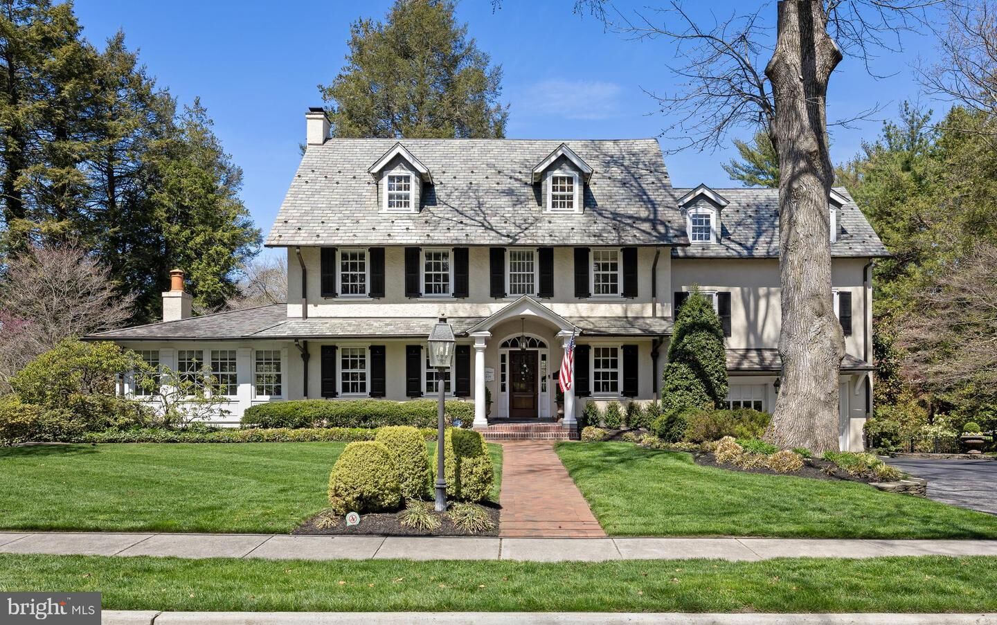 Property Photo: 201 E Oak Avenue NJ 08057