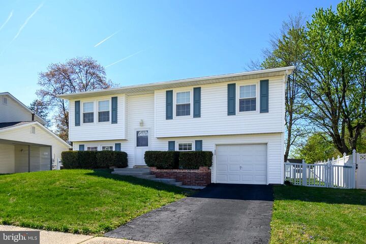 Property Photo:  982 Fall Circle Way  MD 21054 