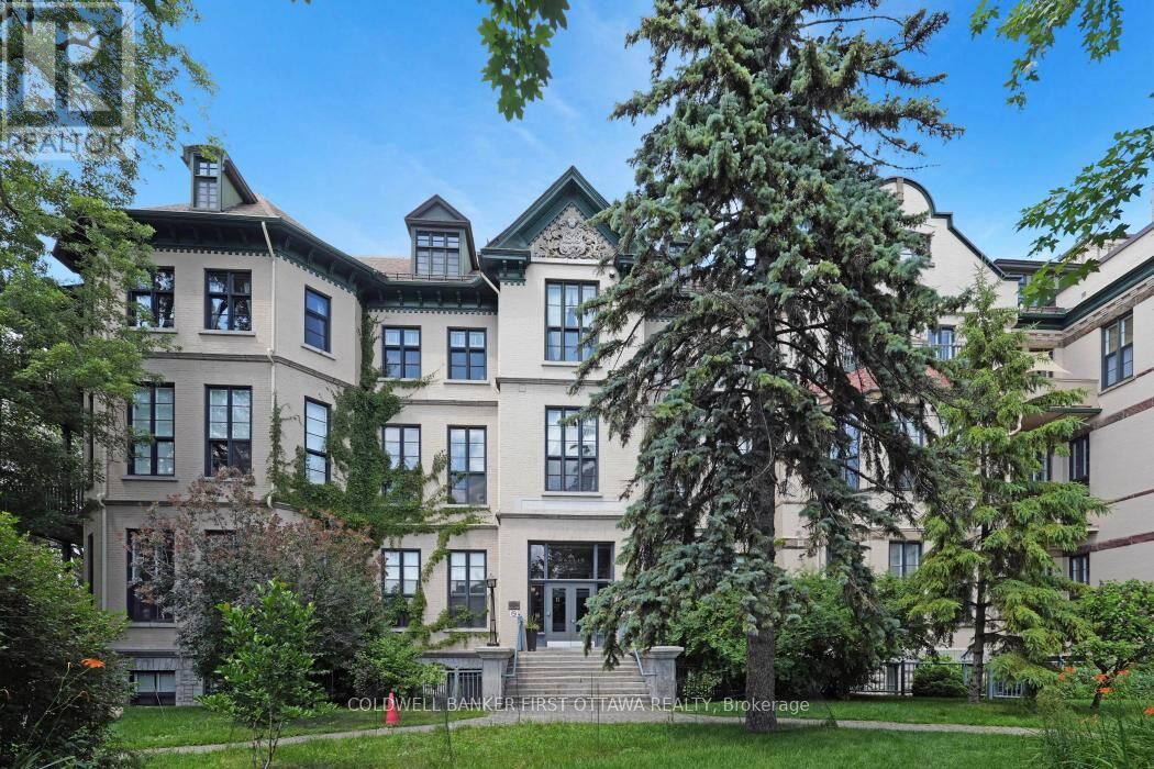 Property Photo:  589 Rideau Street 405  ON K1N 6A1 
