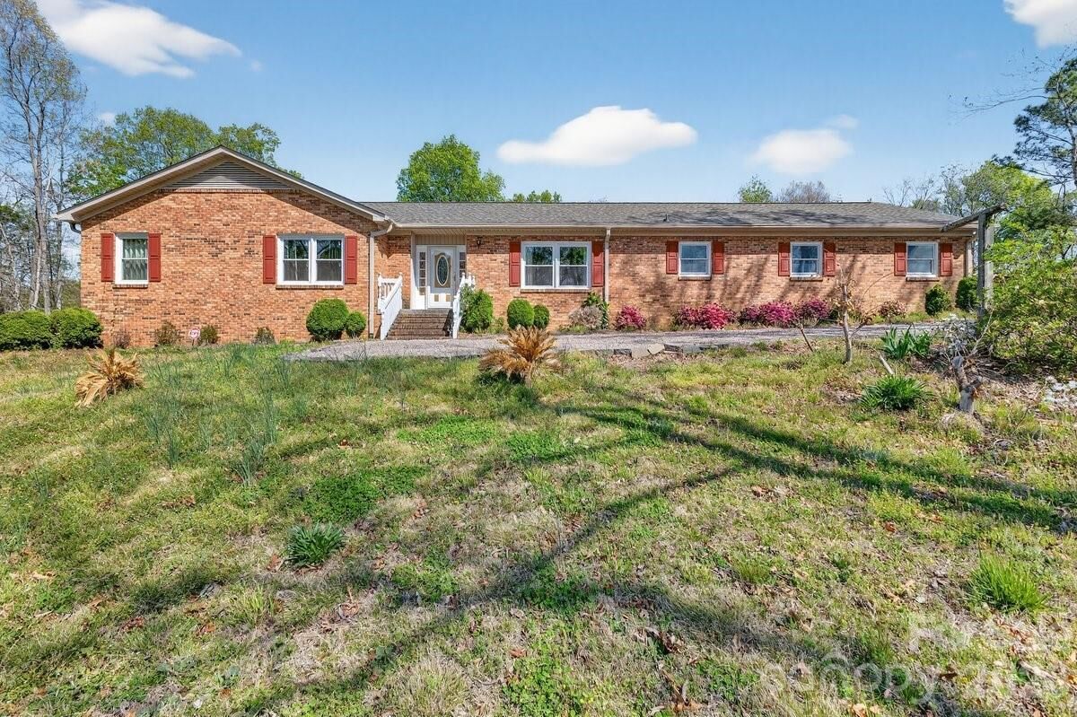 Property Photo:  3600 Davidson Highway  NC 28027 