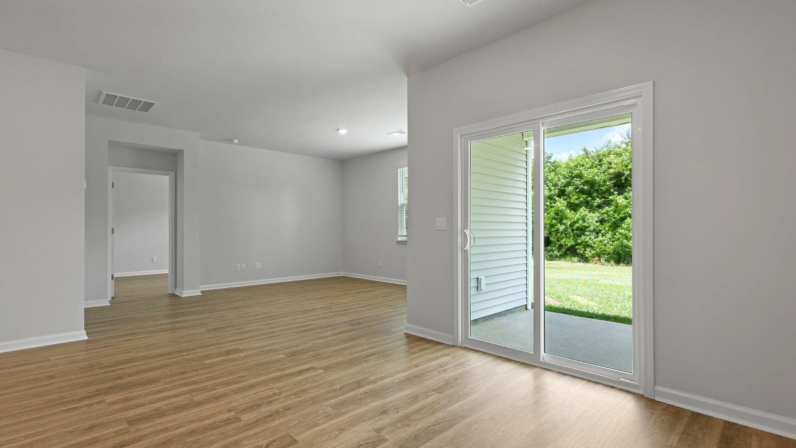 Property Photo:  545 Tulip Poplar Drive  SC 29461 