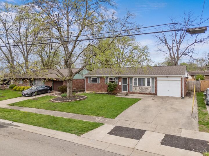 Property Photo:  1466 Fawnvista Lane  OH 45246 