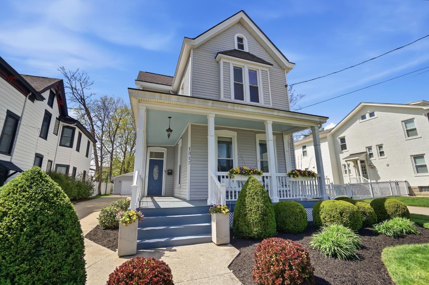 Property Photo:  1317 Grace Avenue  OH 45208 