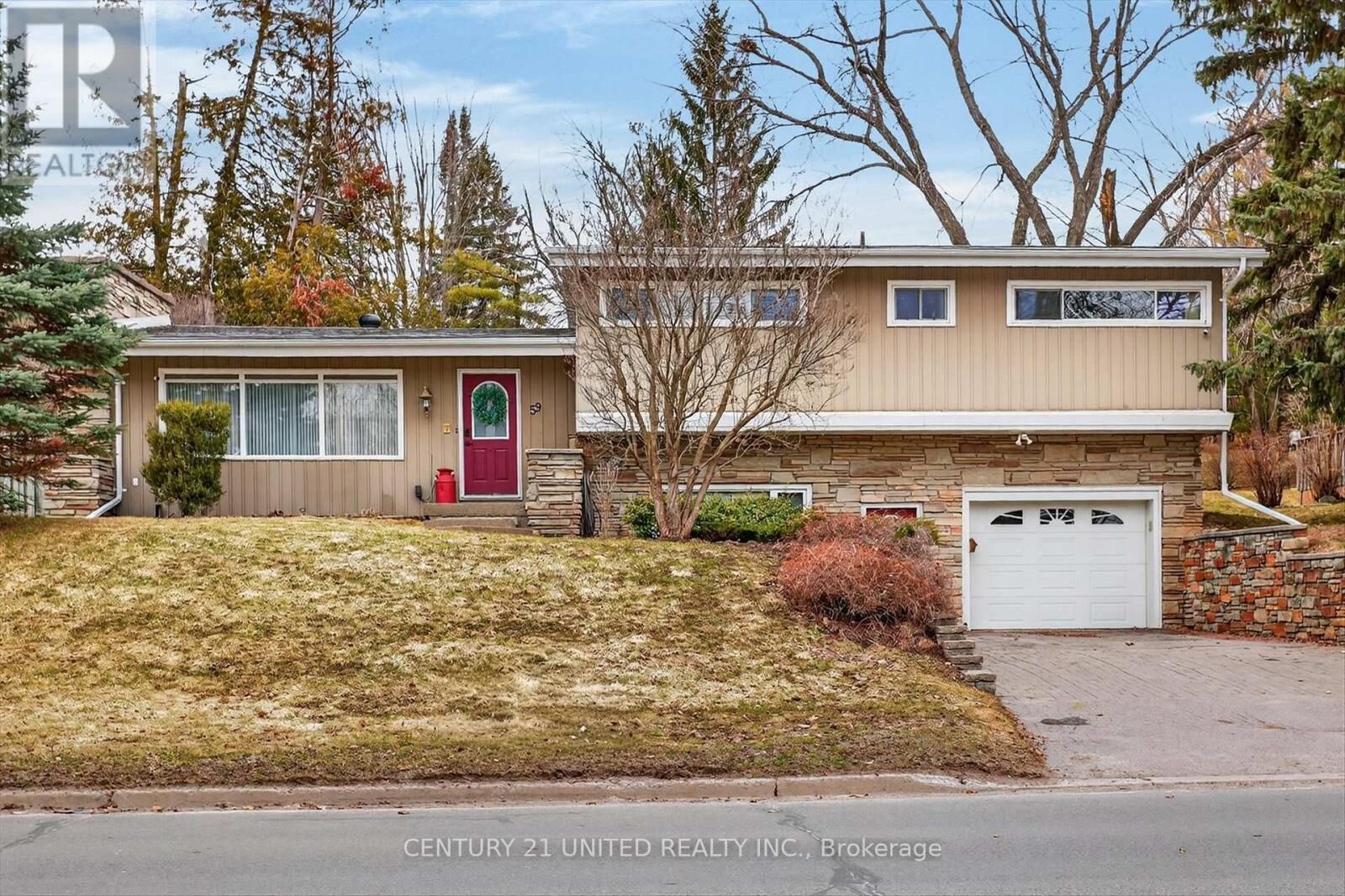 Photo de la propriété:  59 Kawartha Hts Boulevard  ON K9J 1N5 