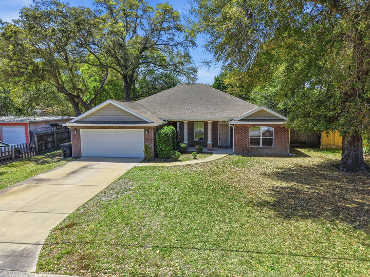 Property Photo:  18 SE Pryor Road  FL 32548 