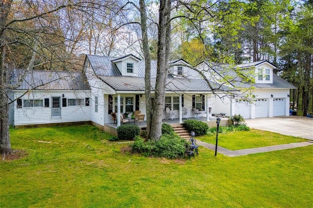 Property Photo:  1011 Rainey Road  GA 30179 