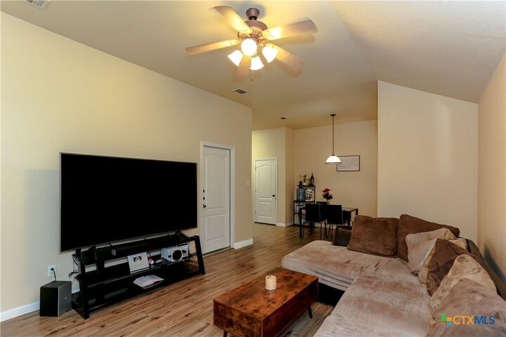 Property Photo:  417 Clore Road  TX 76548 