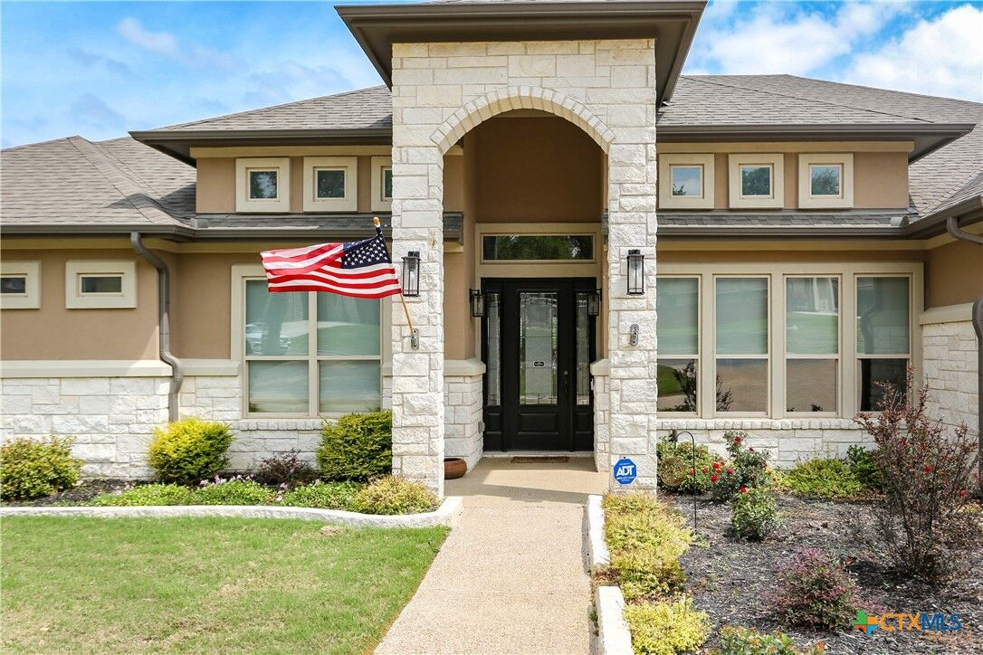 Property Photo:  4013 Turning Leaf Drive  TX 76559 