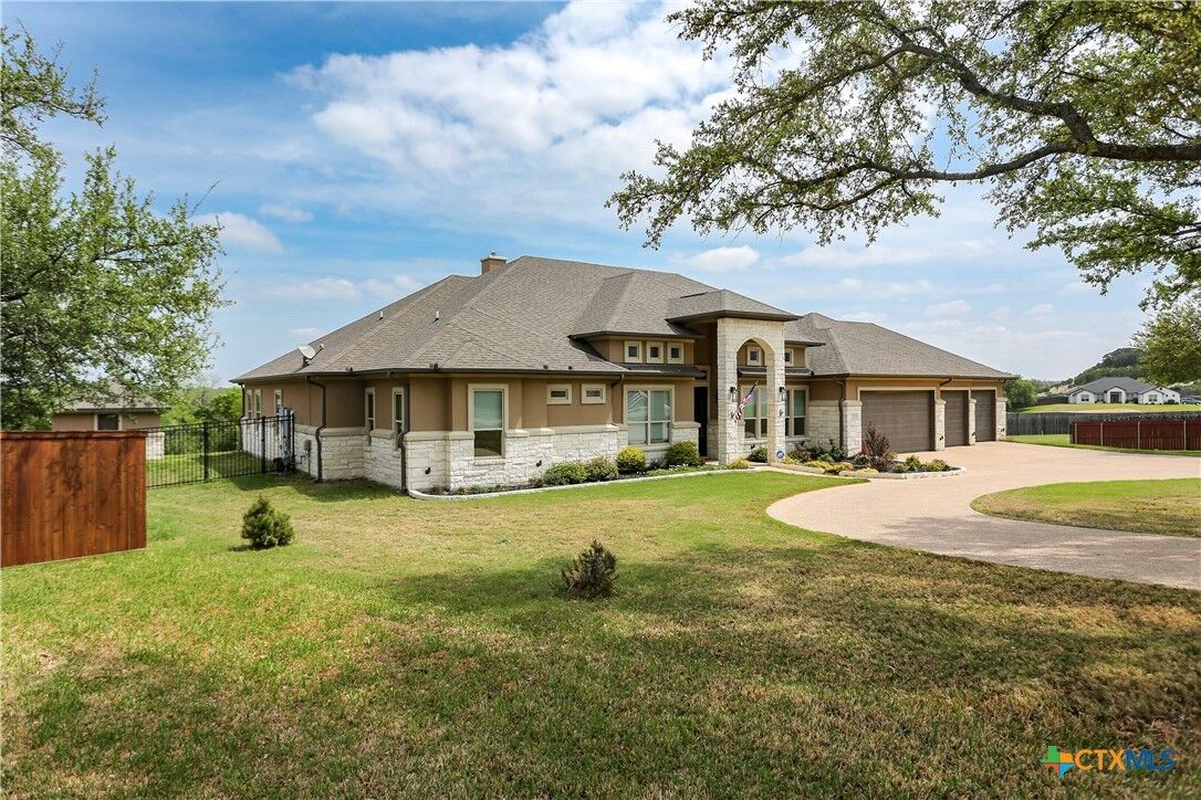 Property Photo:  4013 Turning Leaf Drive  TX 76559 