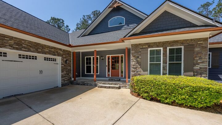 Property Photo:  900 Oak Crest Drive  GA 31904 