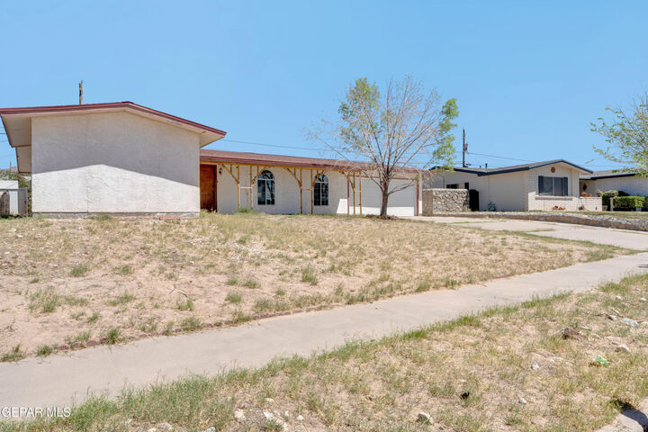 Property Photo:  326 Bright Water Lane  TX 79912 