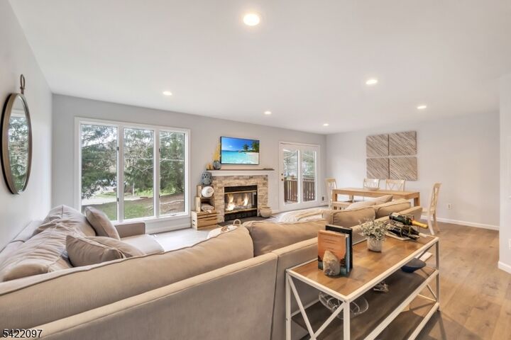 Property Photo: 31 Lenox Ct NJ 07045