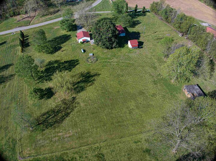 Property Photo:  1857 Busby Station Rd  KY 42452 