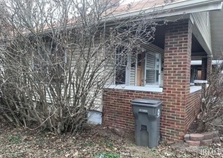Property Photo:  1310 S Walnut Street  IN 47401-5822 