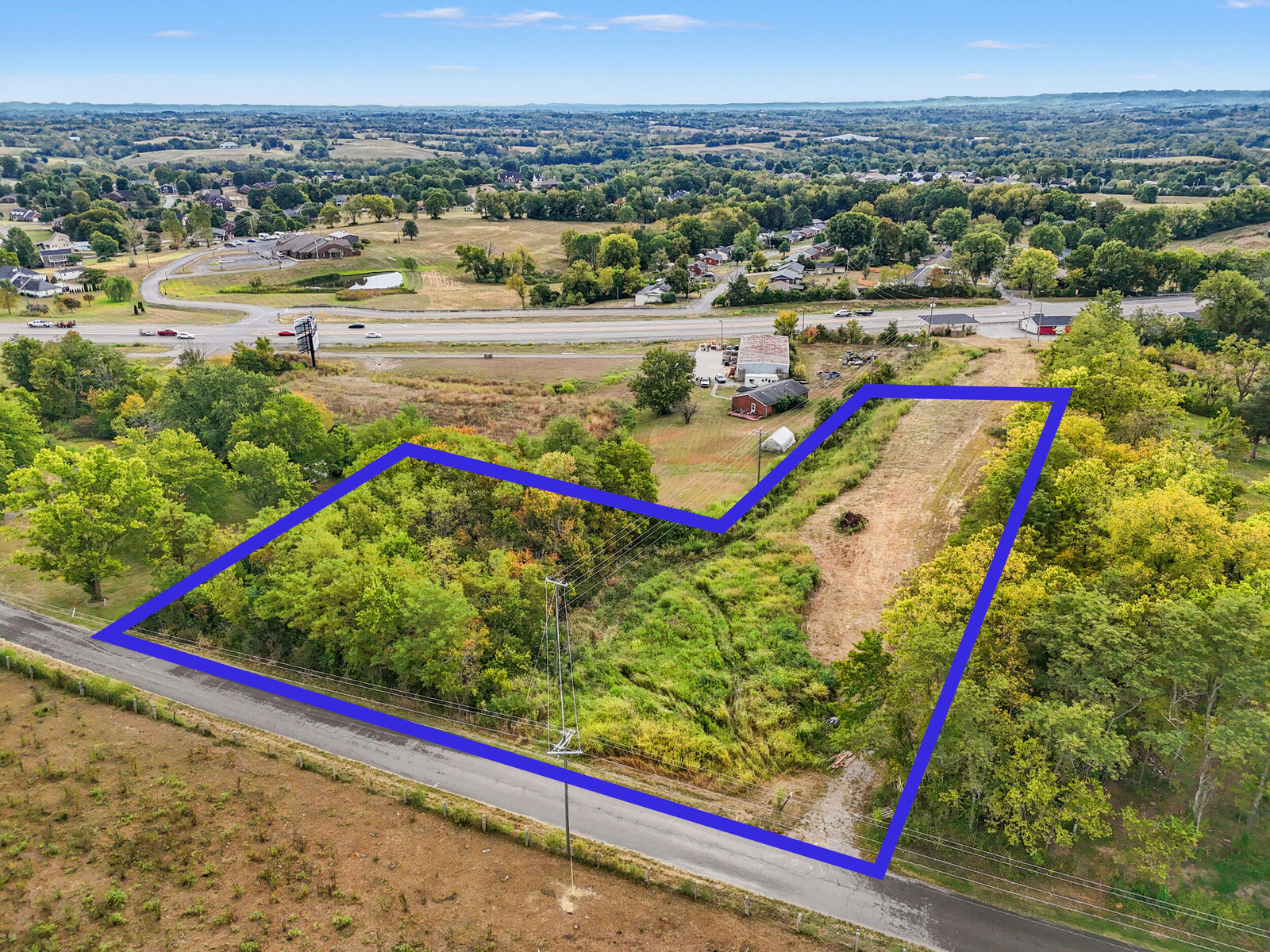 Property Photo:  410 Ridgeway Road  KY 40484 
