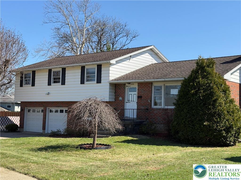 Property Photo:  1556 Bayberry Lane  PA 18018 