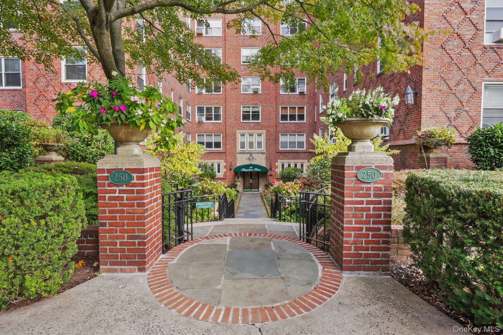 Property Photo: 250 Bronxville Road 2G NY 10708