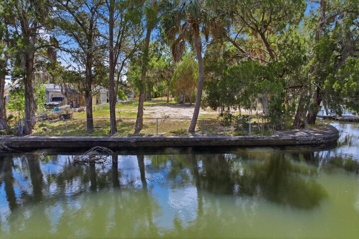 Property Photo:  1941 NW 16th Street  FL 34428 