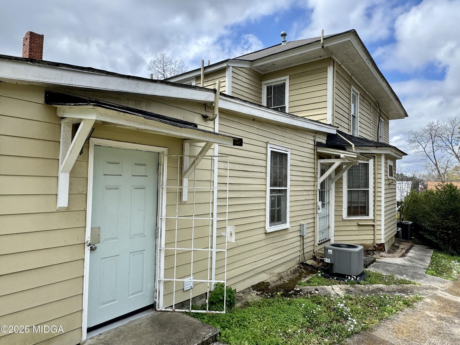 Property Photo:  1020 Adams Street  GA 31201 