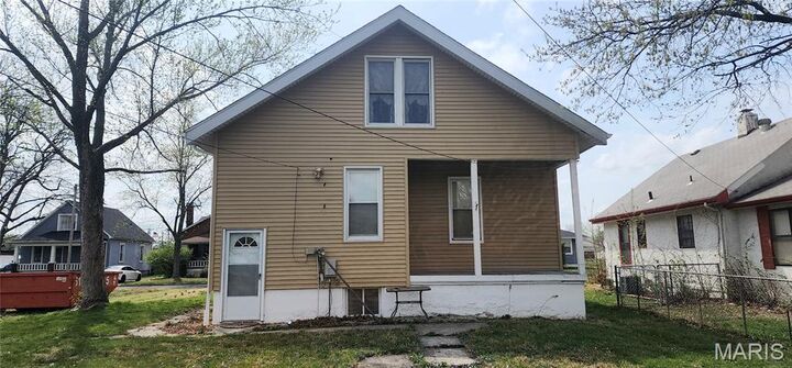 Property Photo: 20 N Michigan Avenue IL 62221