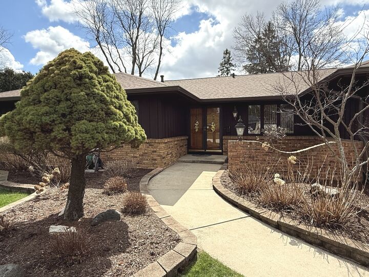 Property Photo:  2376 Wyckwood Drive  IL 60506 