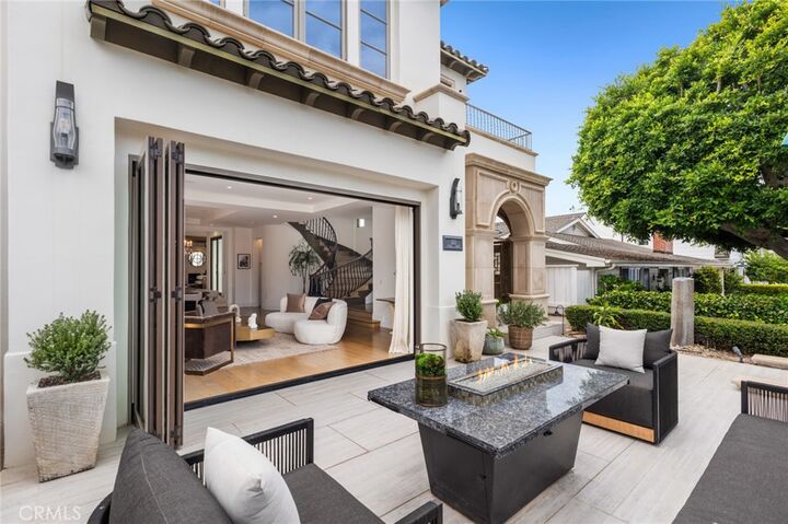 Property Photo:  222 Orchid Avenue  CA 92625 