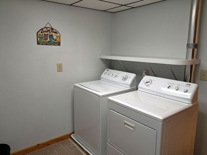 Property Photo:  22 Mountainview Drive  ME 04496 