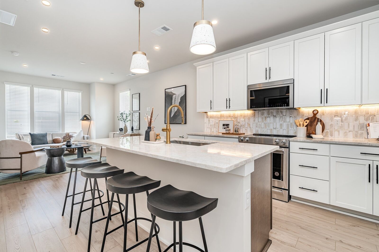 Property Photo:  122 Zola Alley  TN 37209 