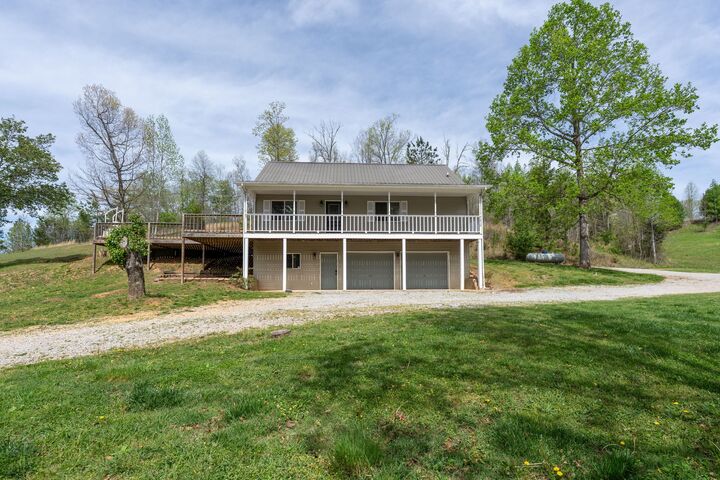 Property Photo: 1819 Lawrenceburg Hwy TN 38485