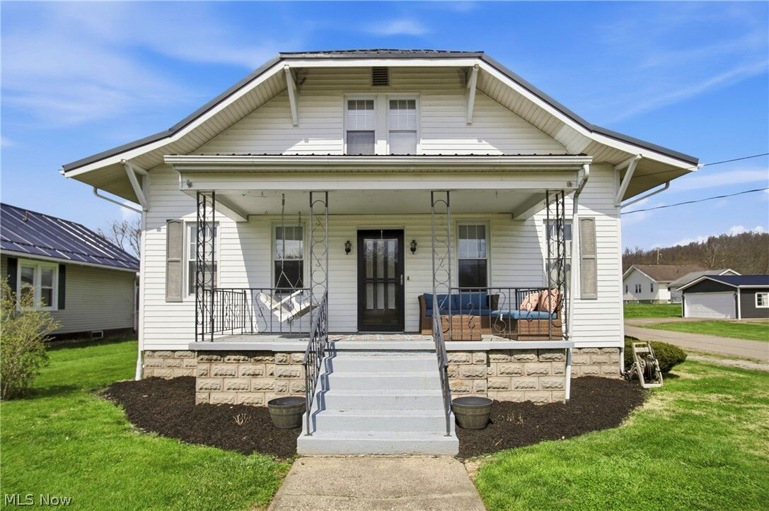 Property Photo: 293 Elm Street OH 43734