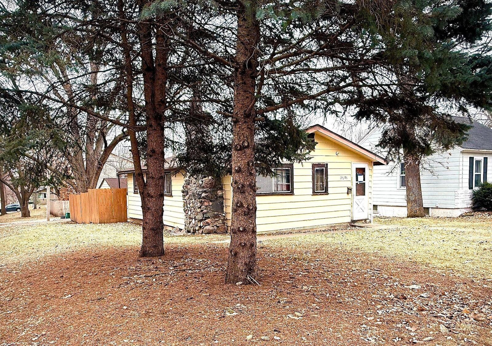 Property Photo: 2701 Blackstone Avenue S MN 55416
