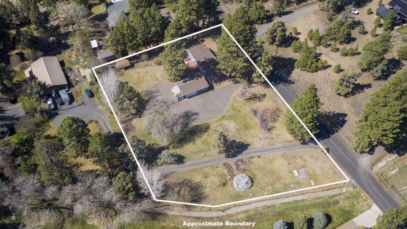 Property Photo:  20061 Glen Vista Road  OR 97703 