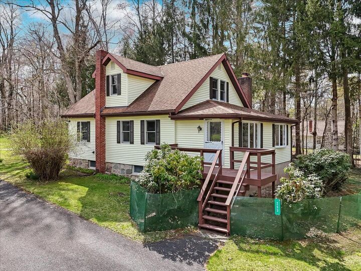 Property Photo:  253 Thomas Road  PA 18610 
