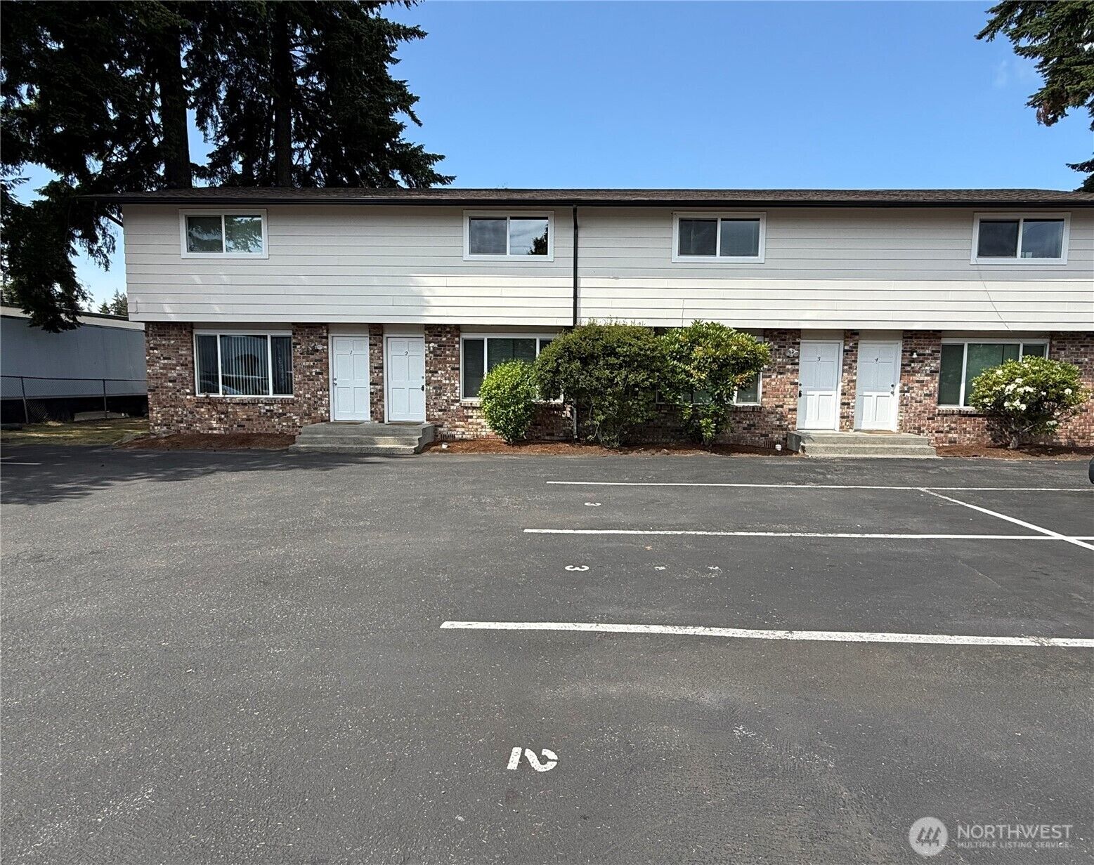 Property Photo:  1017  Ttereve Drive 3  WA 98203 