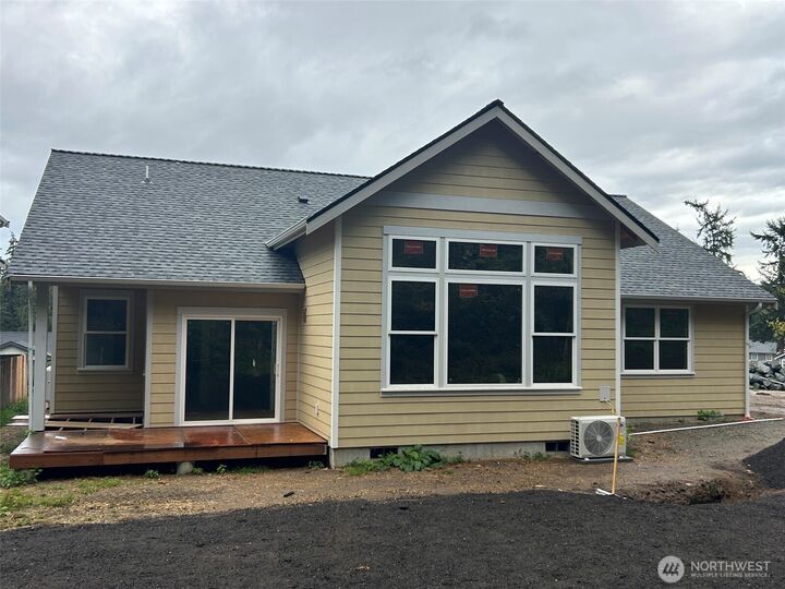Property Photo: 1806 Twin Oaks Lane WA 98249