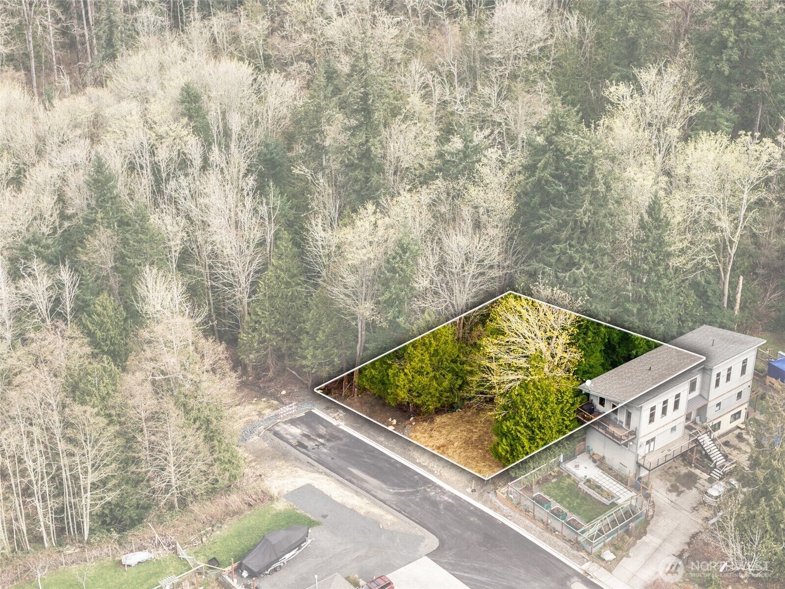 Property Photo: 813 41st WA 98229