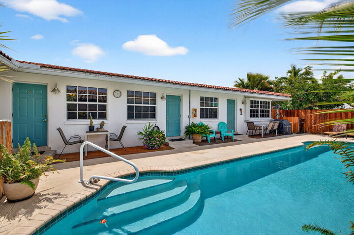 Property Photo:  4532 Poinciana Street  FL 33308 