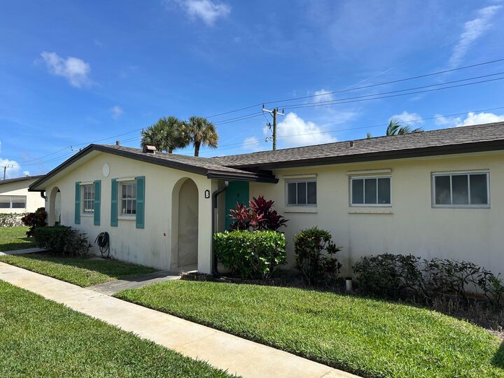 Property Photo:  2971 W Ashley Dr Drive W B  FL 33415 