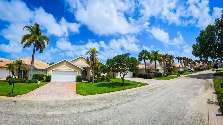 Property Photo:  12415 SE Plandome Drive  FL 33455 