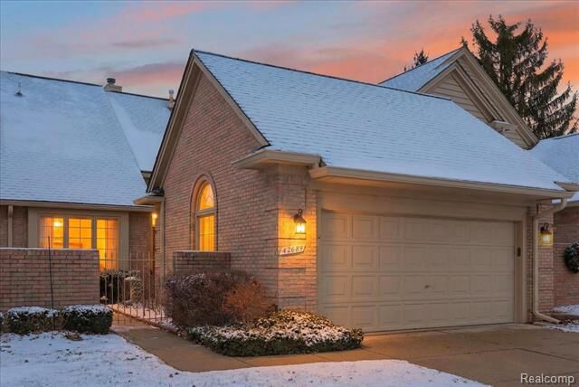 Property Photo:  42689 Jason Court 107  MI 48313 