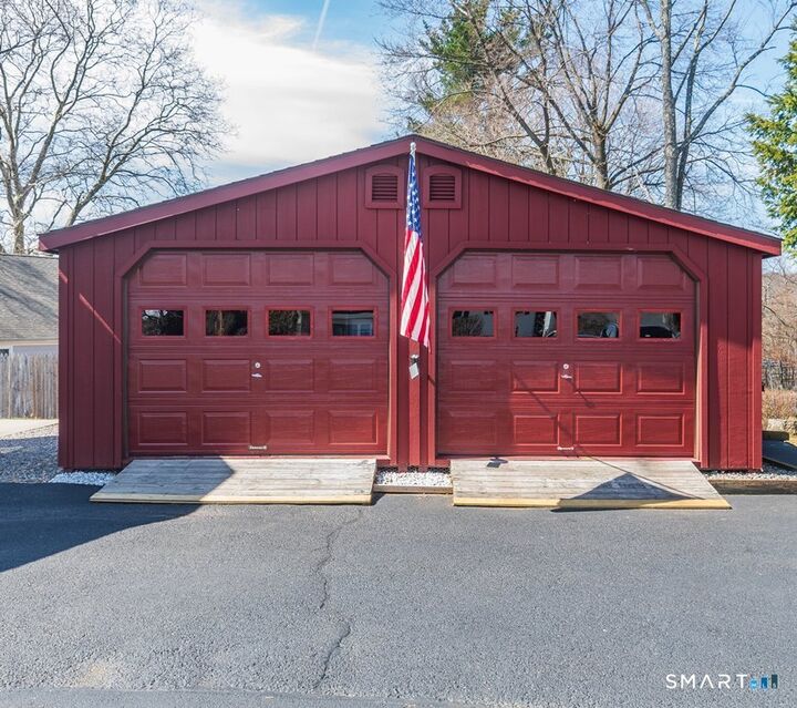 Property Photo:  12 Crest Road  CT 06811 