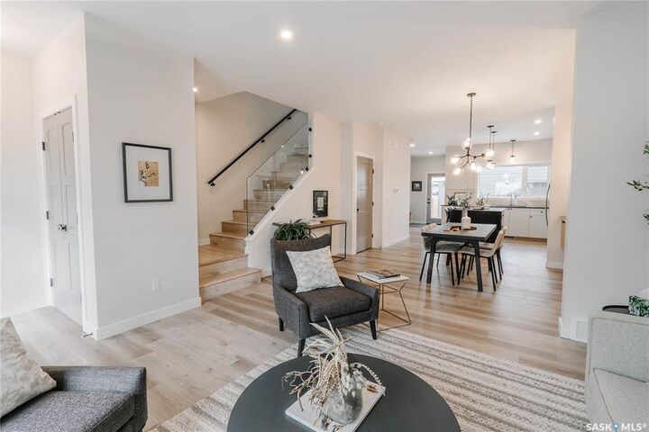 Property Photo:  803 2nd Street E  SK S7H 1P8 